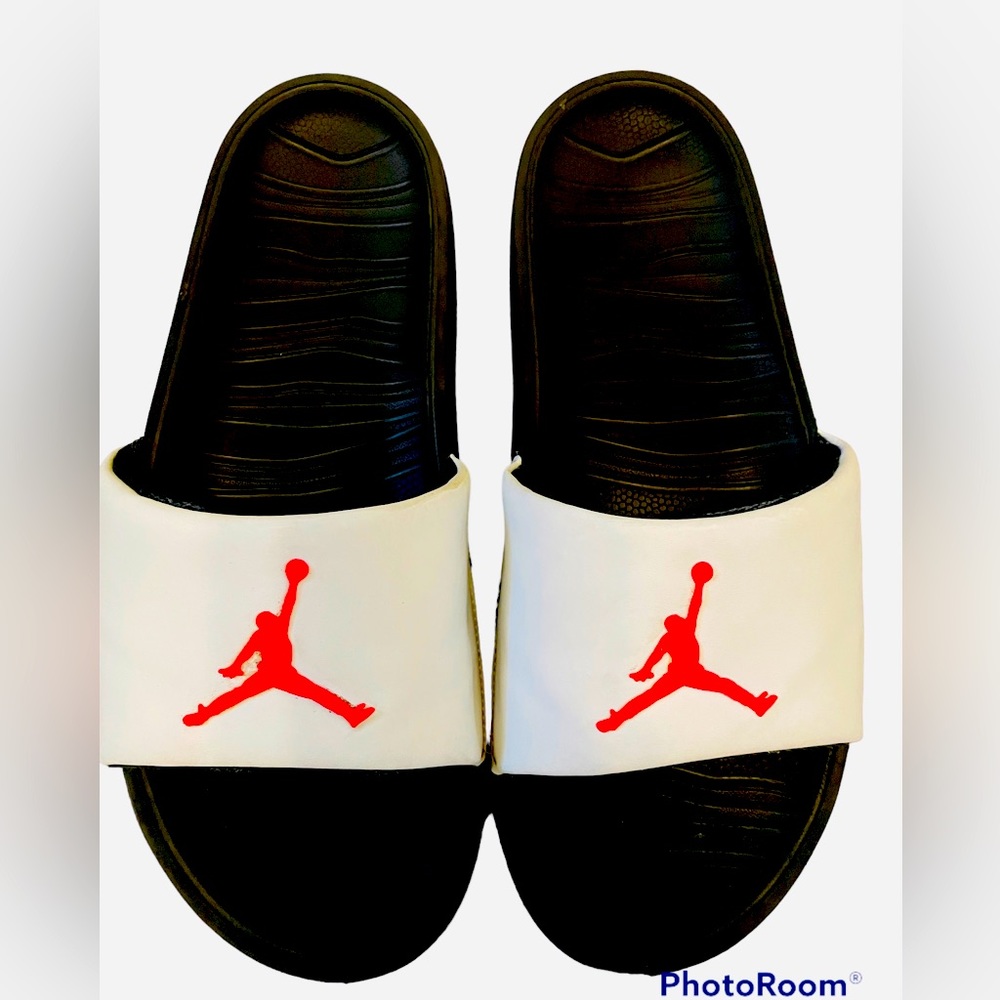 White Nike slippers